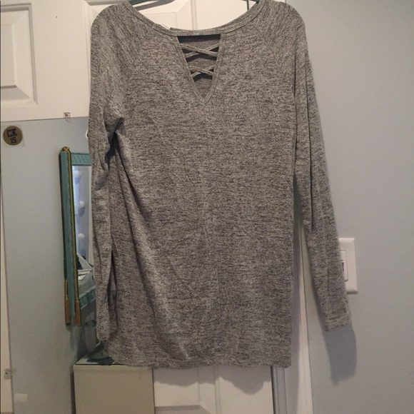 shirt - Picture 2 of 2